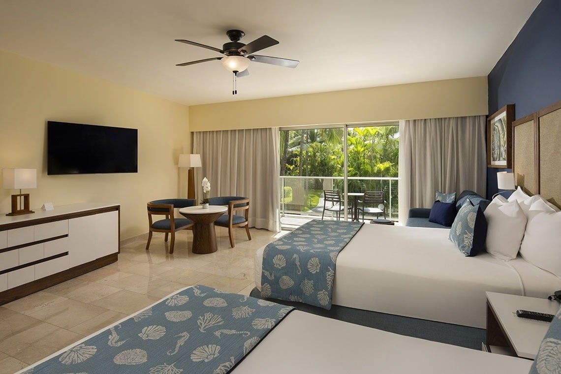 rooms-junior-suite-premium-tropical-view