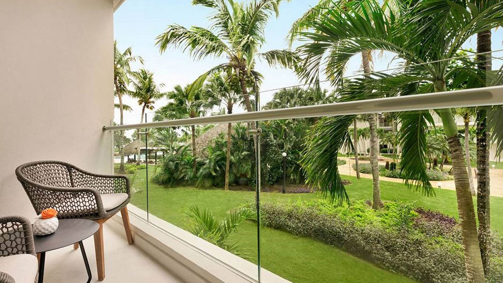 rooms-premium-garden-view