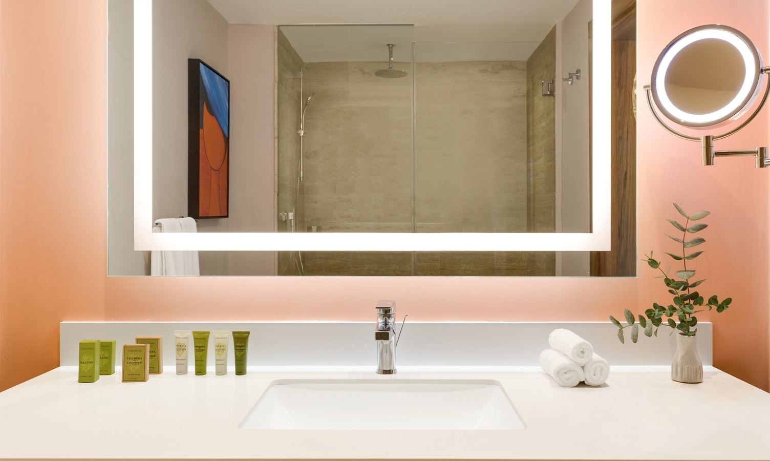 rooms-deluxe-partial-ocean-view