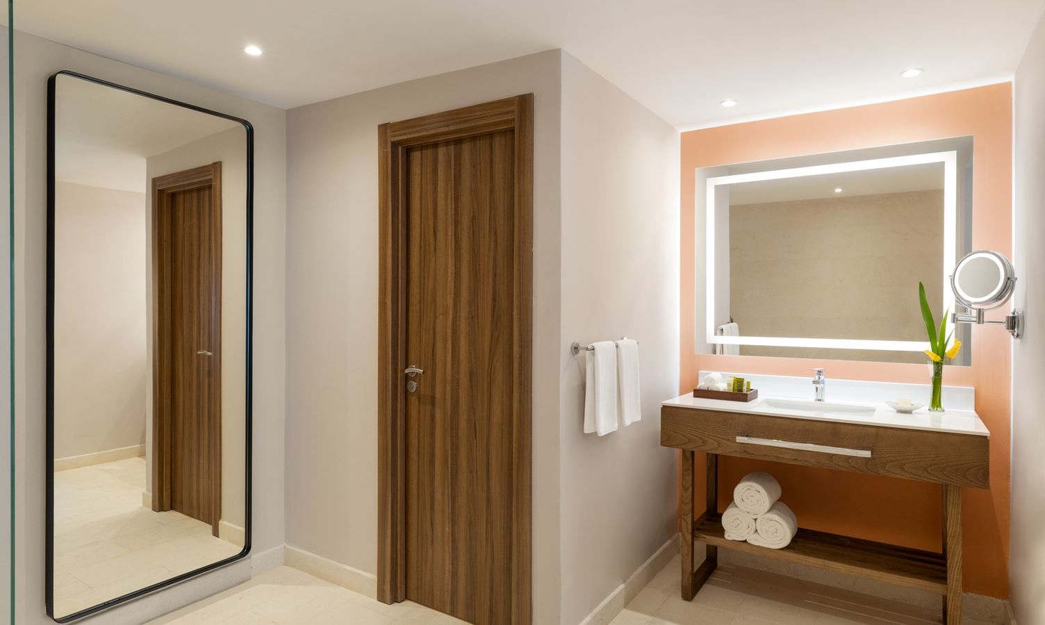 rooms-preferred-club-suite-garden-view