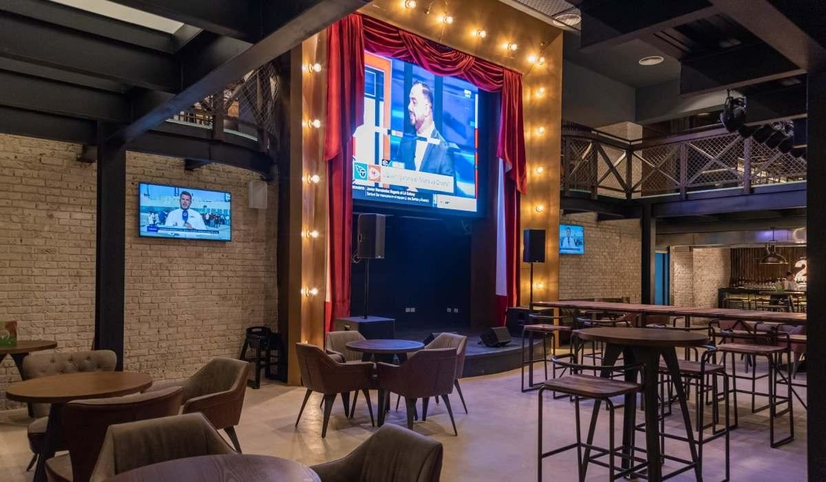 bars-sport-bar--rebels