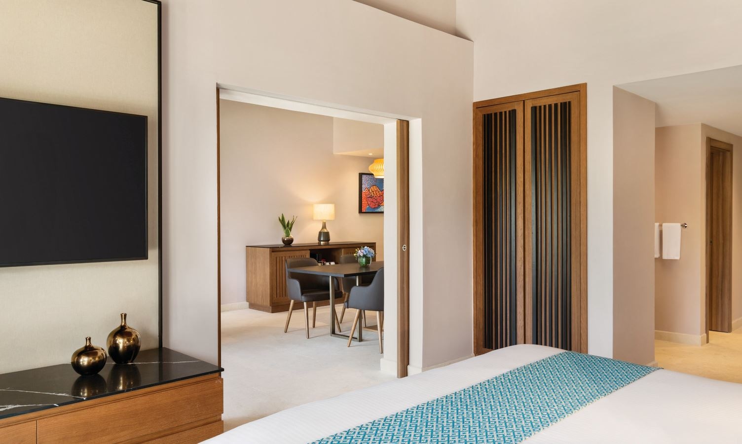 rooms-preferred-club-suite-garden-view