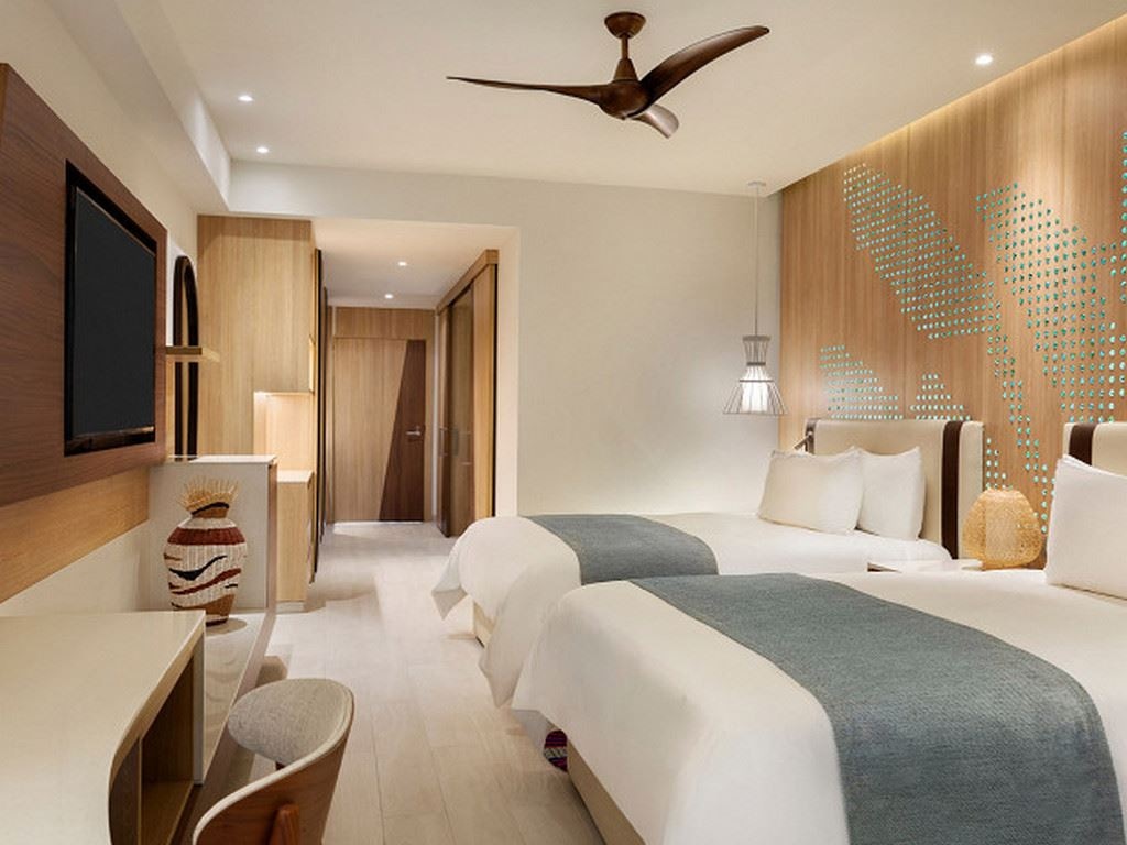 rooms-resort-view-junior-suite-double