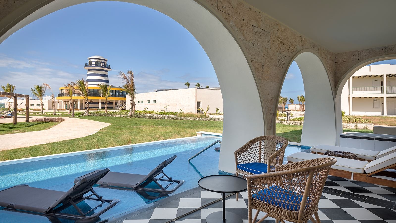 rooms-junior-suite-swim-up