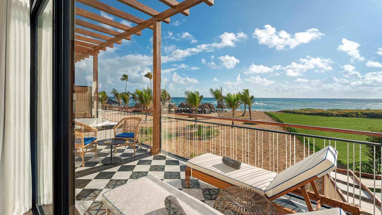 rooms-royal-master-suite-ocean-view