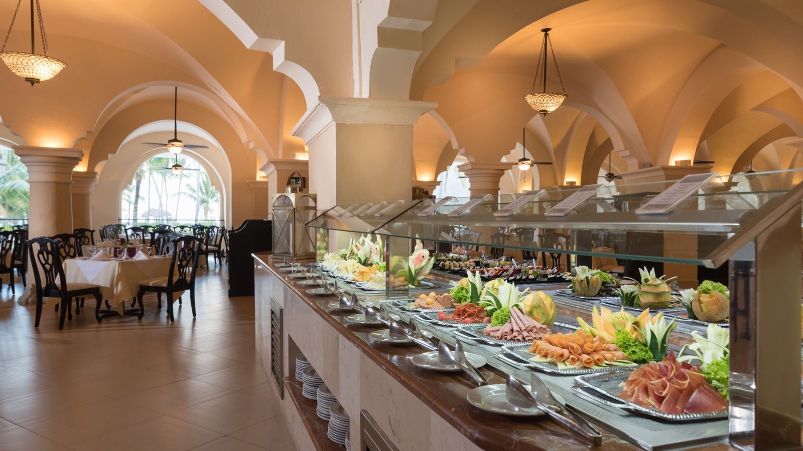 restaurants-alcázar-buffet