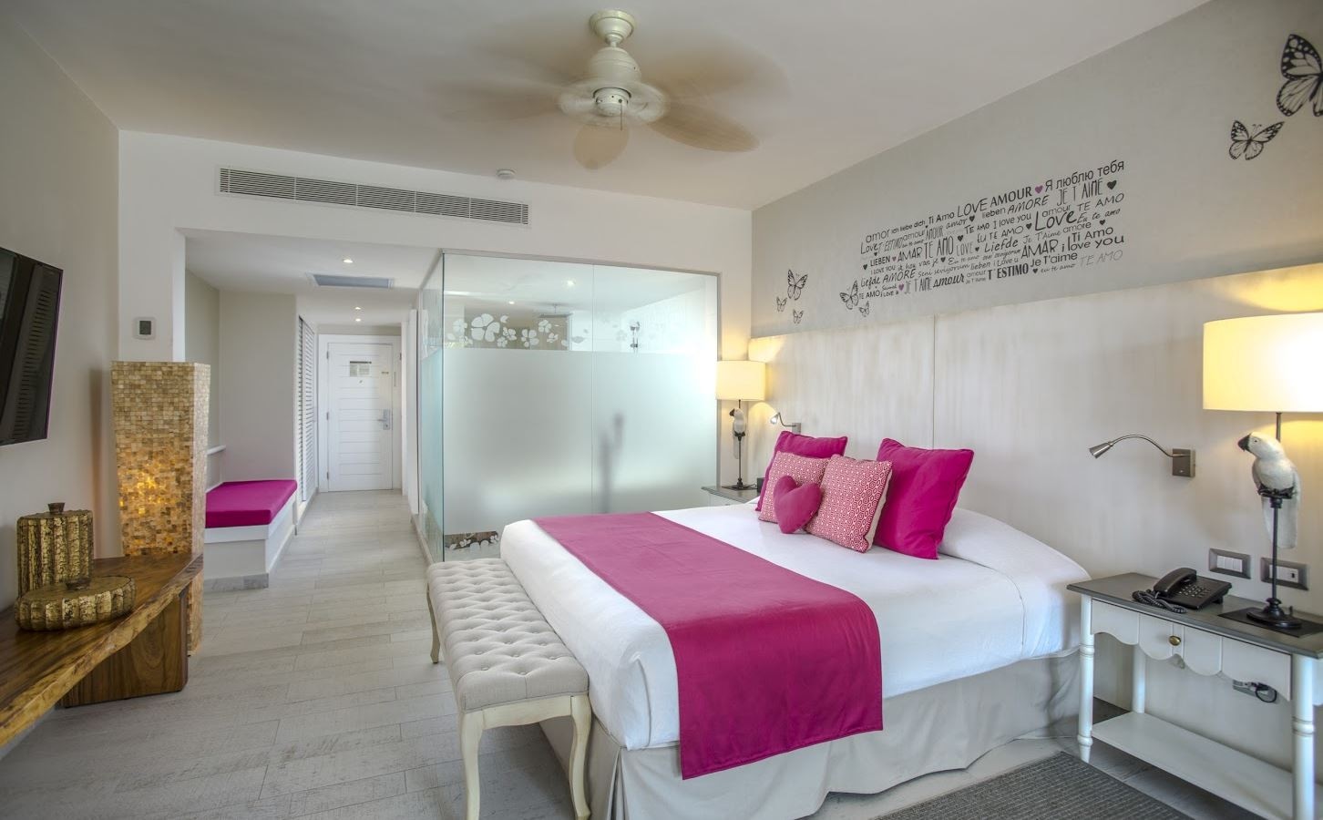 rooms-privileged-romance-deluxe-junior-suite