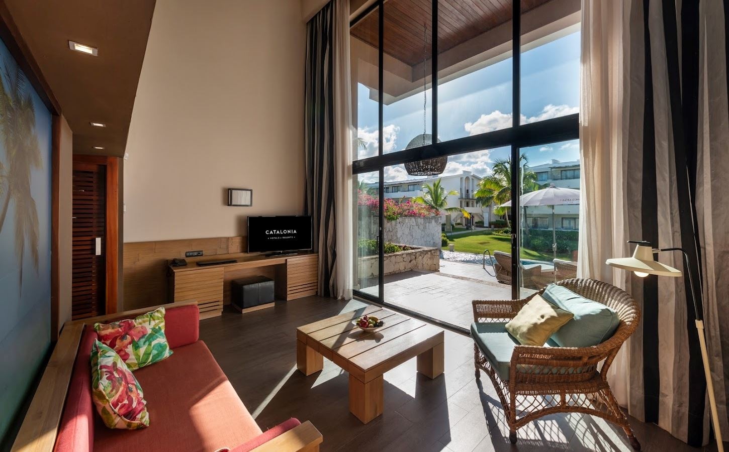 rooms-privileged-duplex-suite--swimming-pool