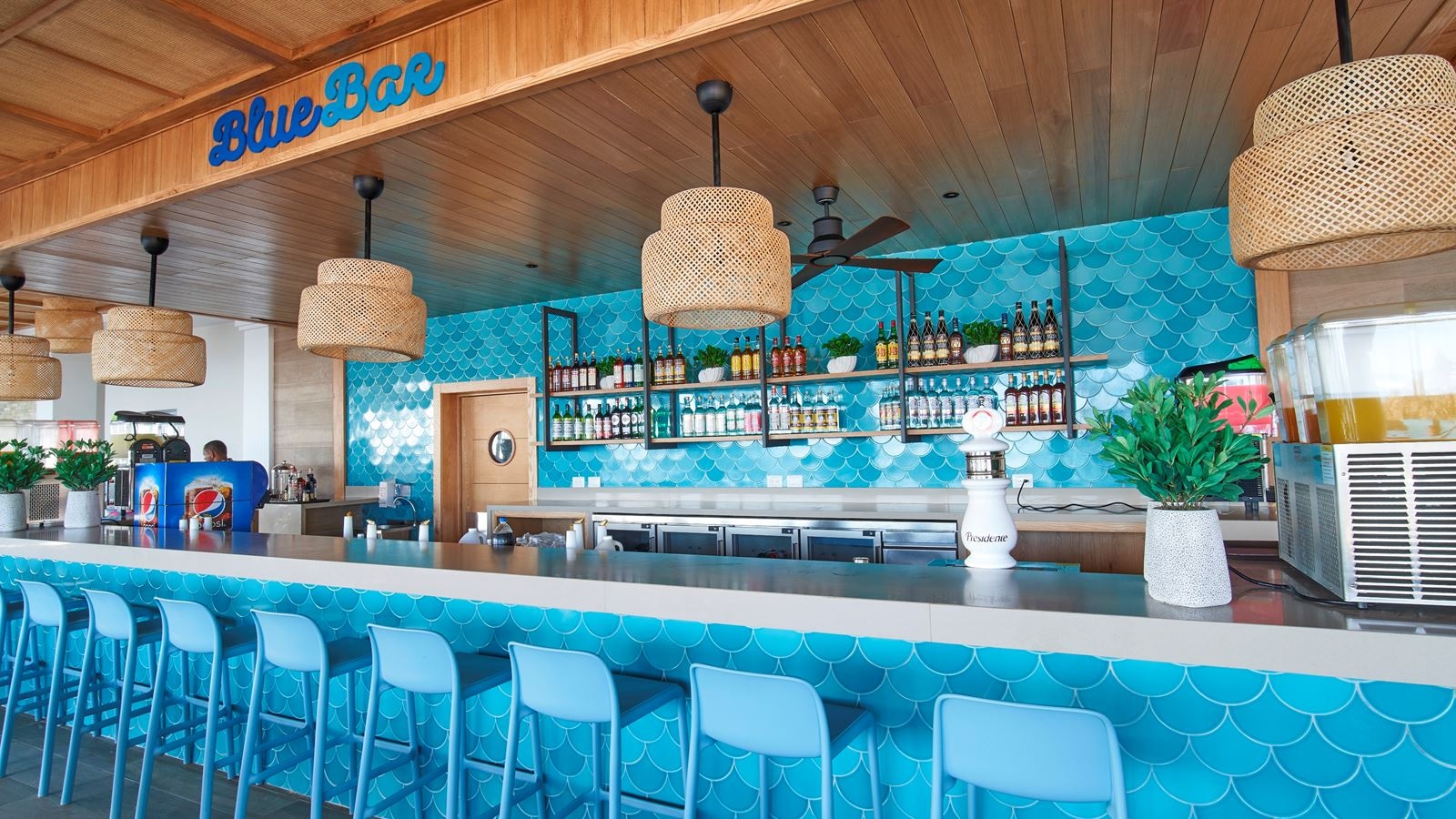 bars-arrecife-beach-bar