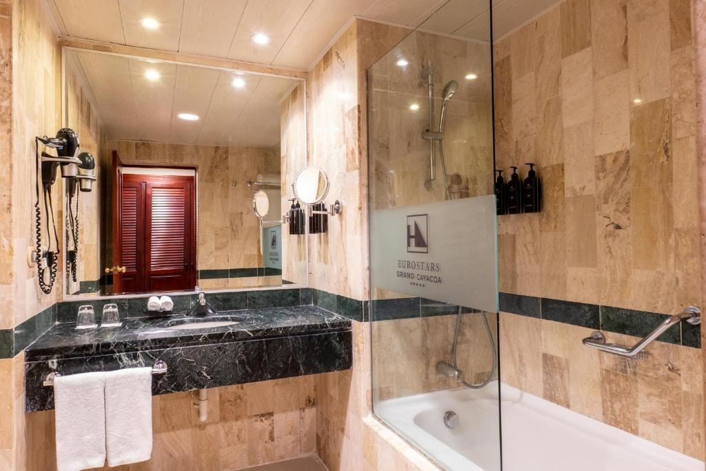 rooms-doble-deluxe-seaview