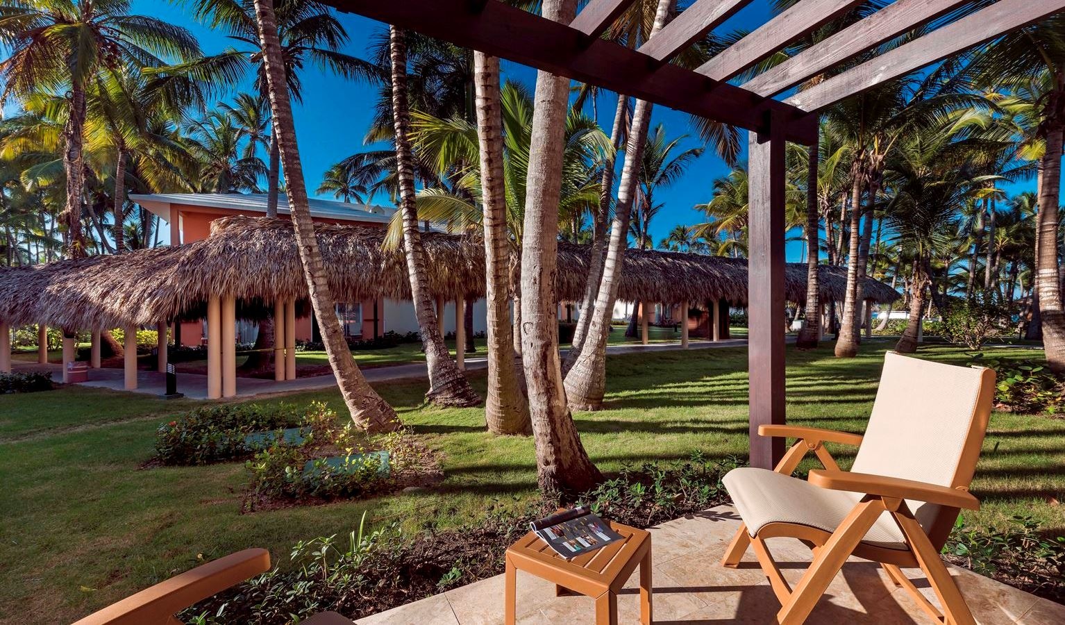 rooms-junior-suite-garden-view