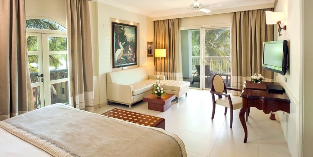 rooms-ocean-front-suite