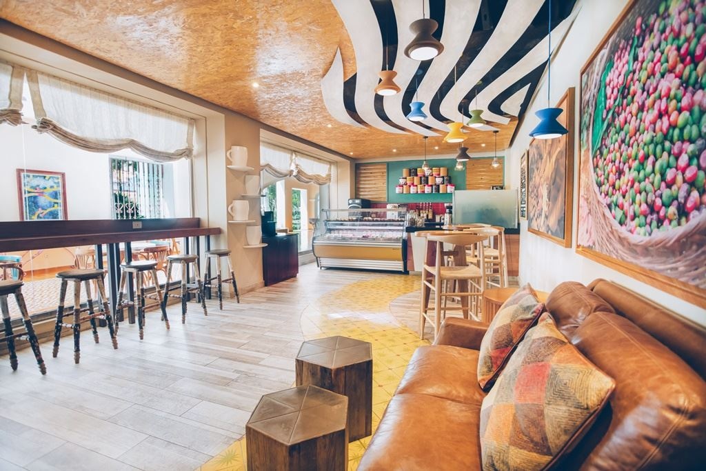 restaurants-restaurants