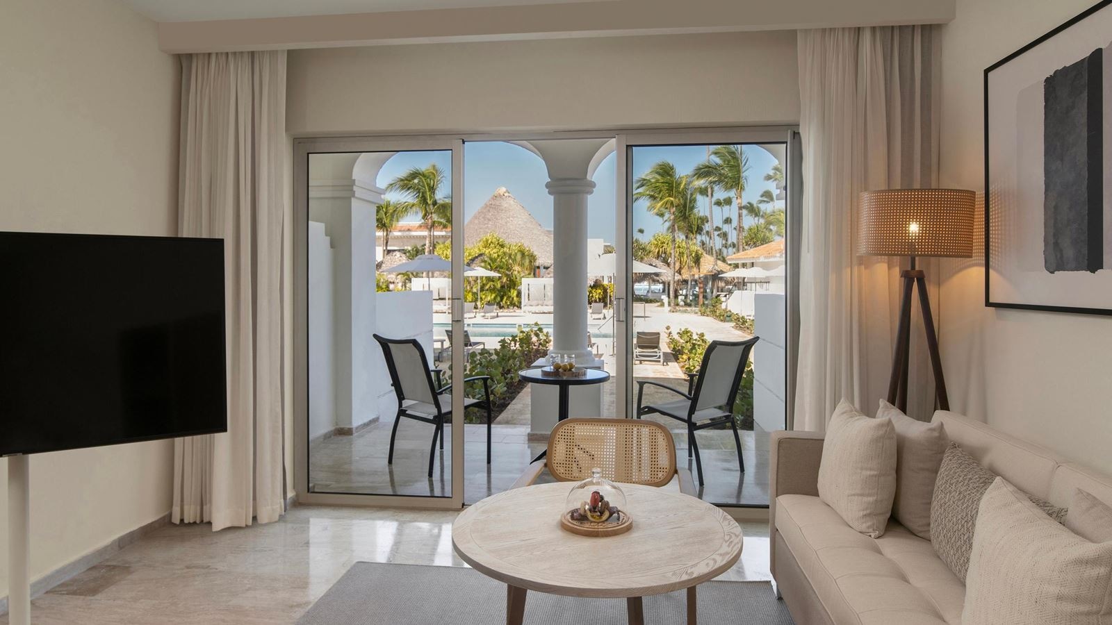 rooms-the-reserve-adults-only-junior-suite-swim-up