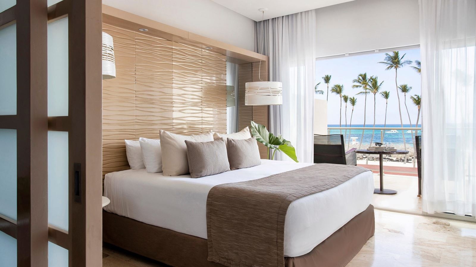 rooms-junior-suite-ocean-view