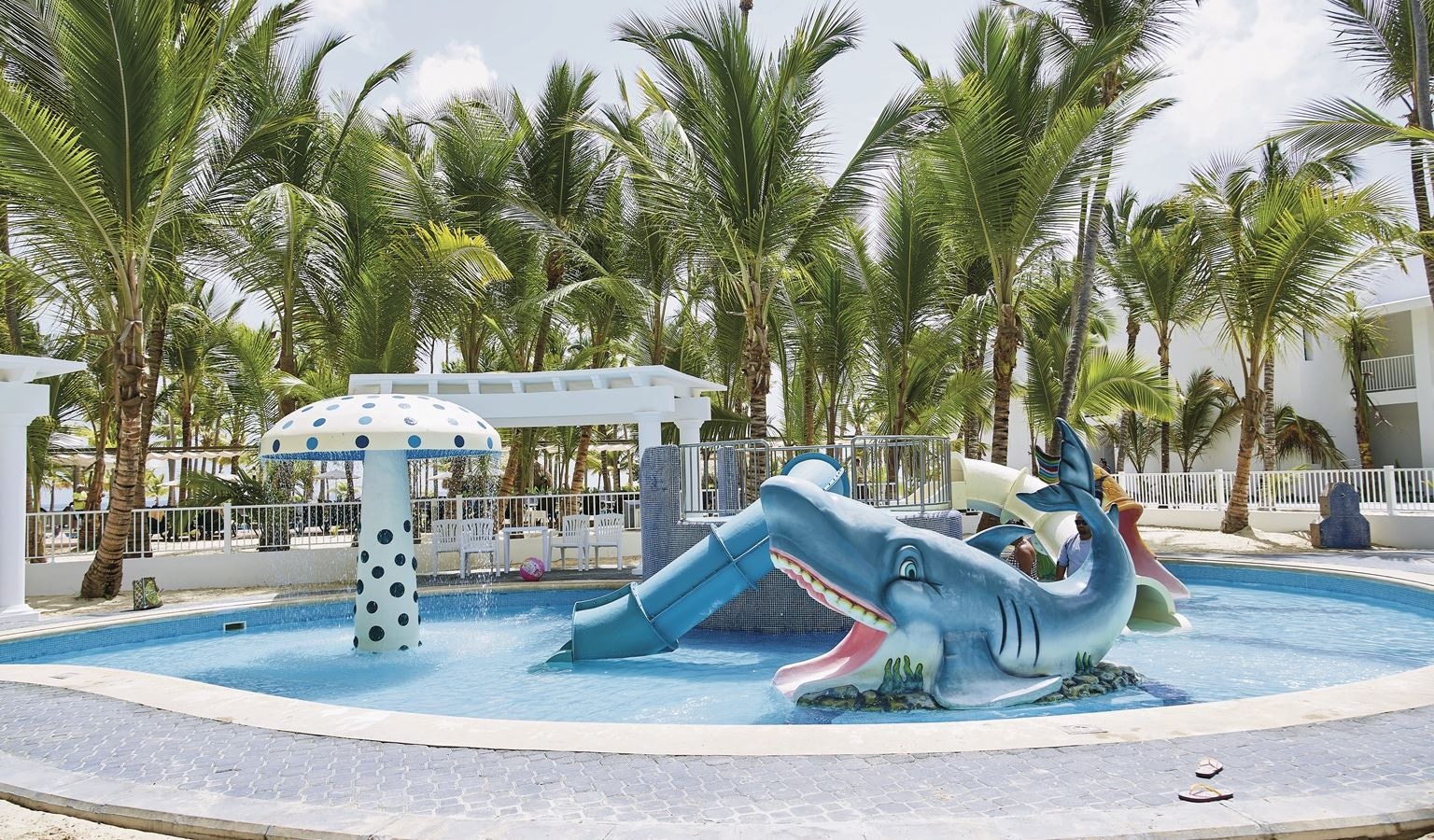 pools-outdoor-childrens-pool