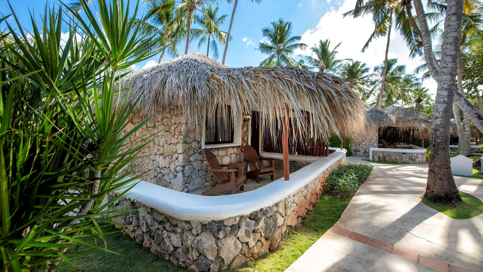 rooms-bungalow-garden-view