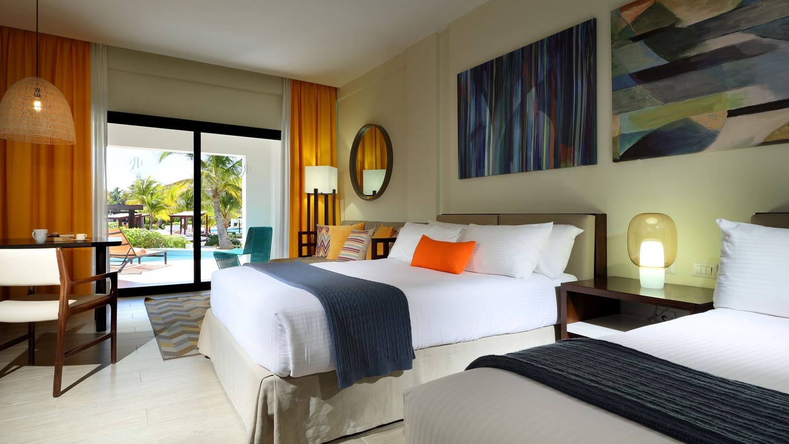 rooms-junior-suite-swim-up