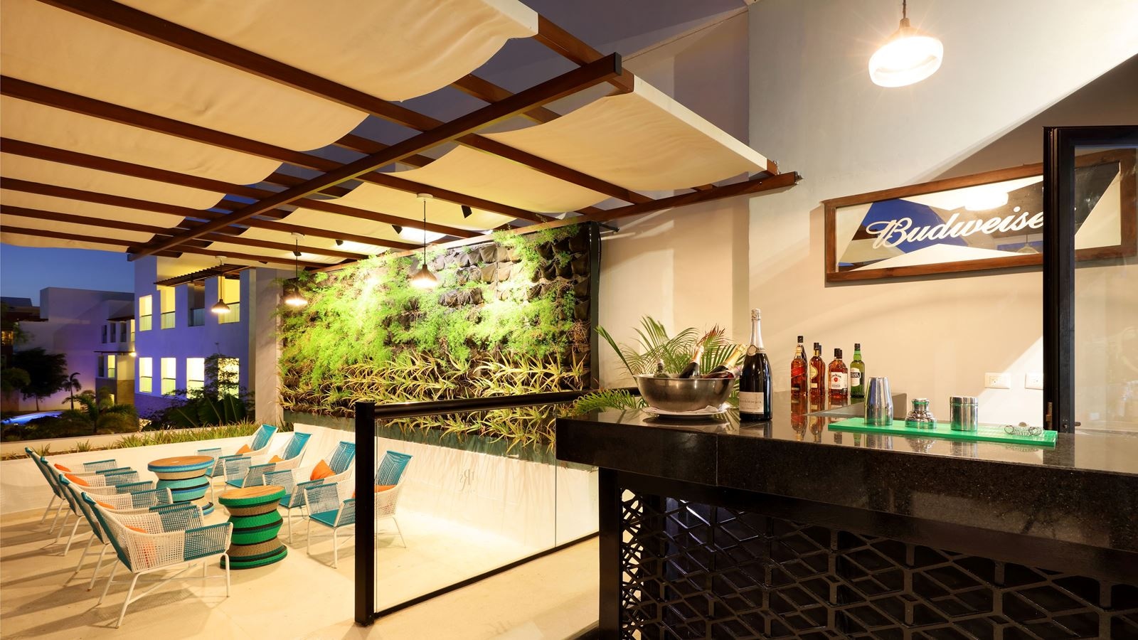 bars-xtra-time-sports-bar