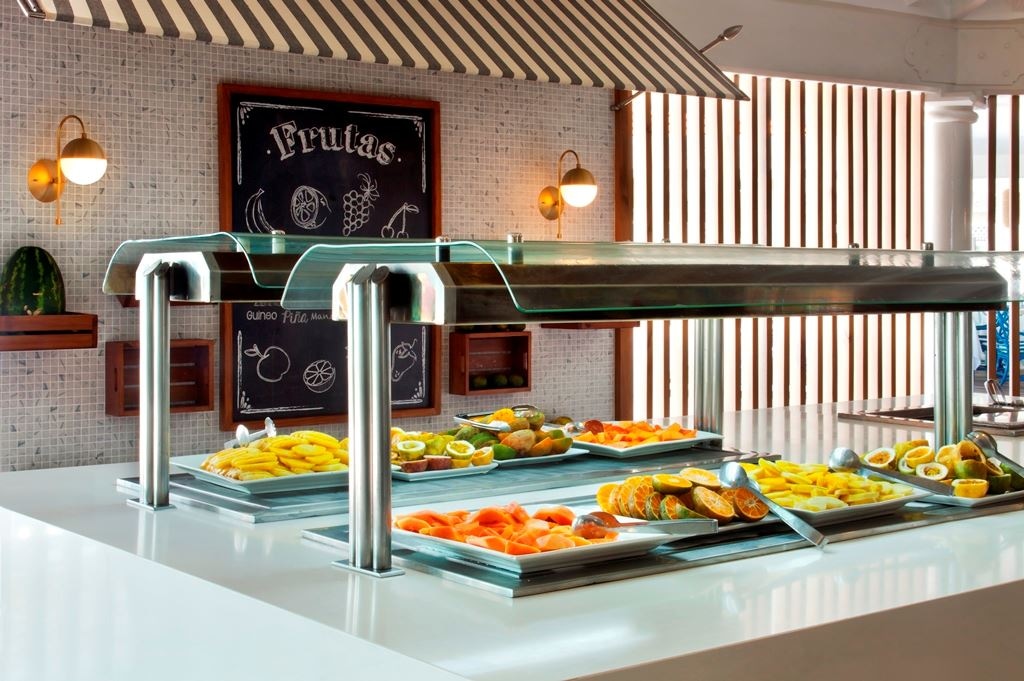 restaurants-m-e-r-c-a-d-o-l-a-s-a-l-m-e-j-a-s