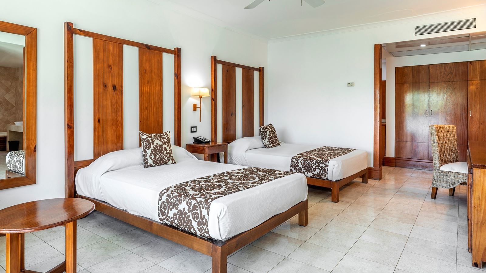 rooms-superior-deluxe