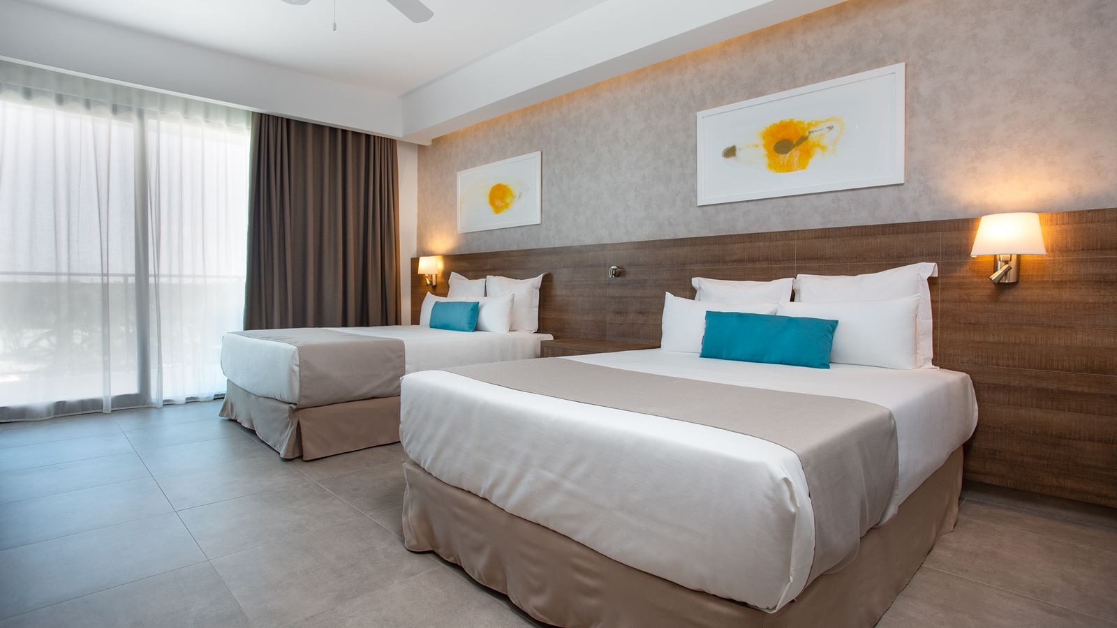 rooms-luxury-tropical-garden-view