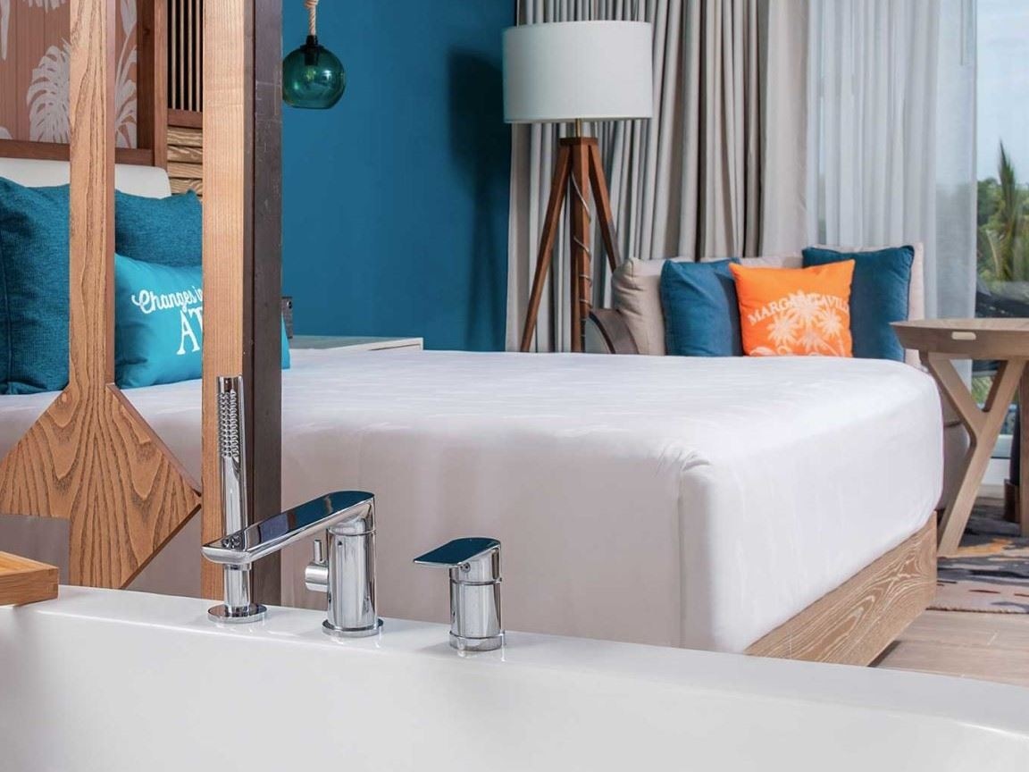 rooms-luxury-junior-suite