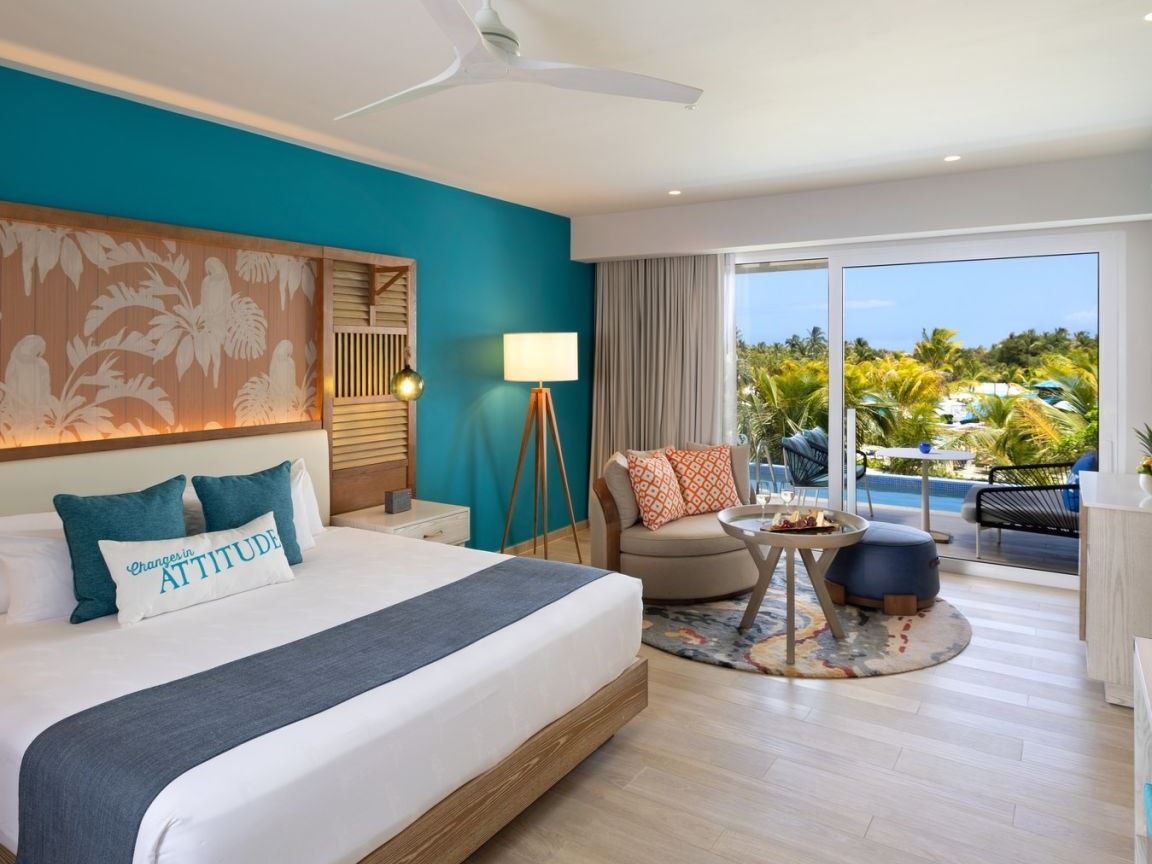 rooms-swim-up-luxury-junior-suite