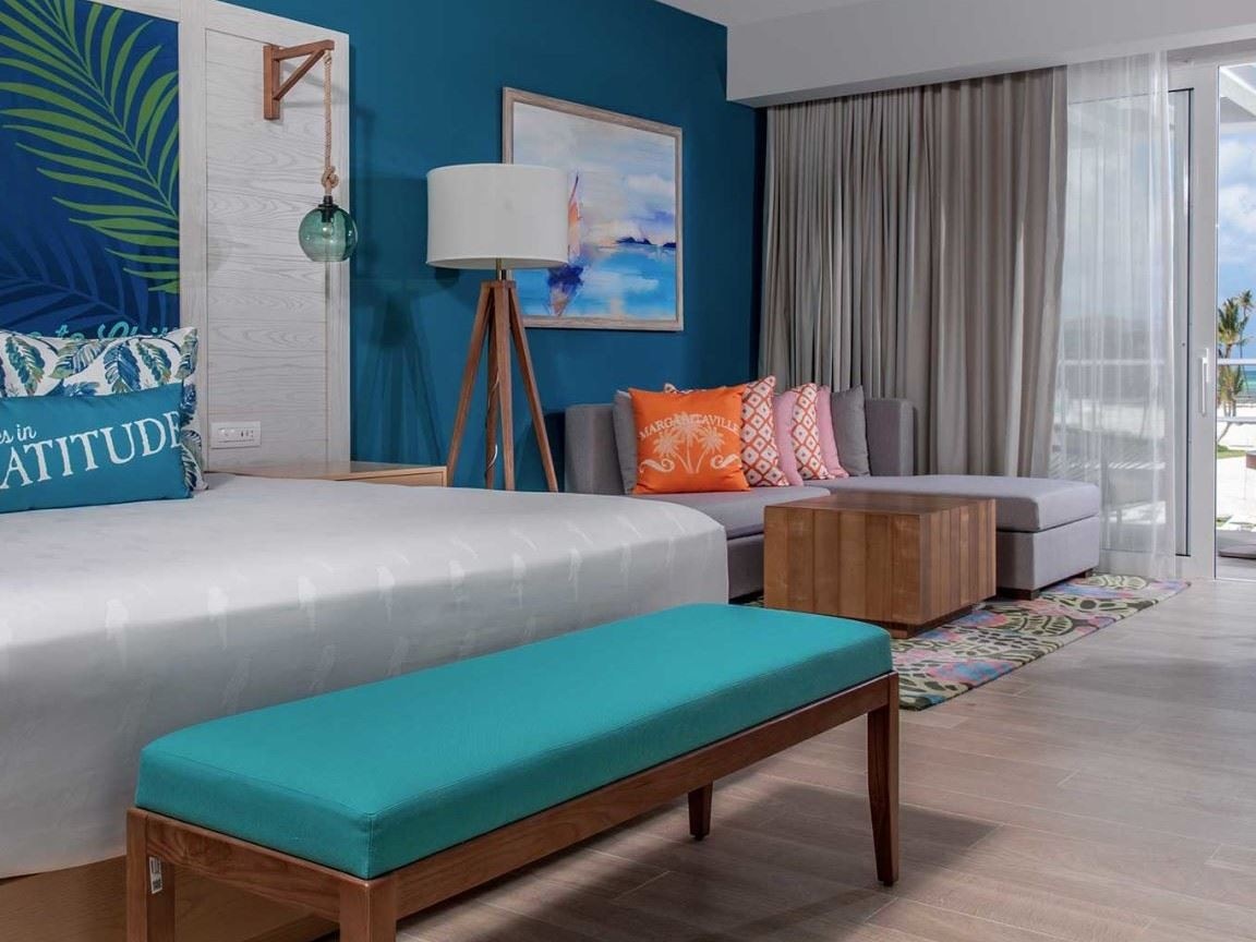 rooms-beachfront-honeymoon-suite