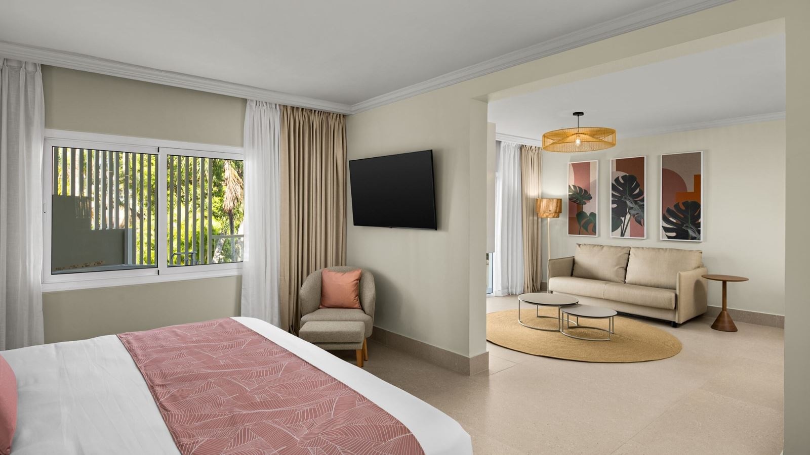 rooms-club-junior-suite-double-beds-tropical-view