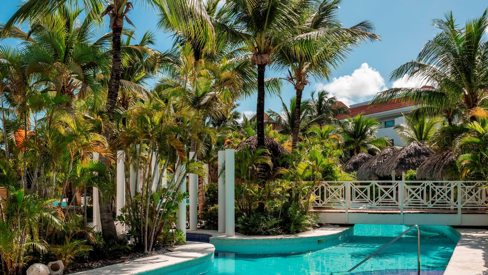 rooms-master-suite-zel-swimup