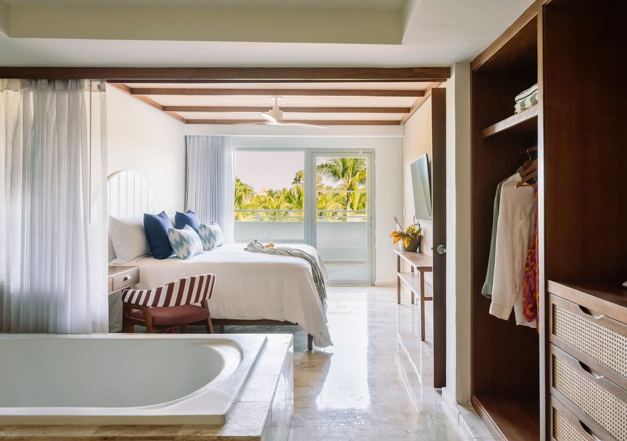 rooms-master-suite-zel