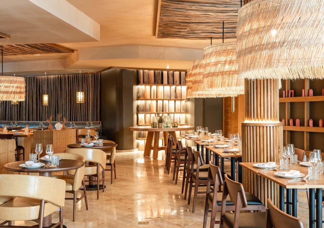 restaurants-volcan-reservation-required