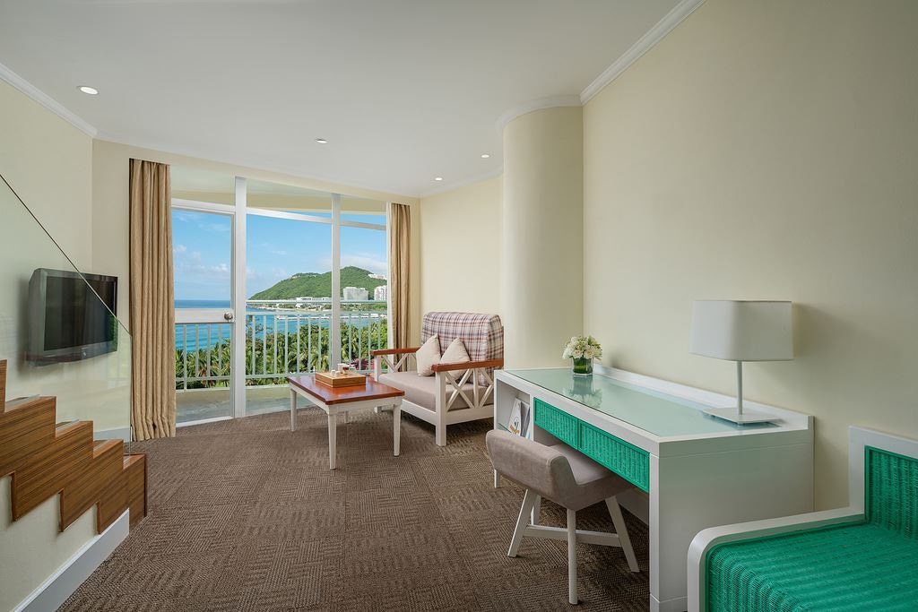 rooms-dublex-ocean-view-king-room