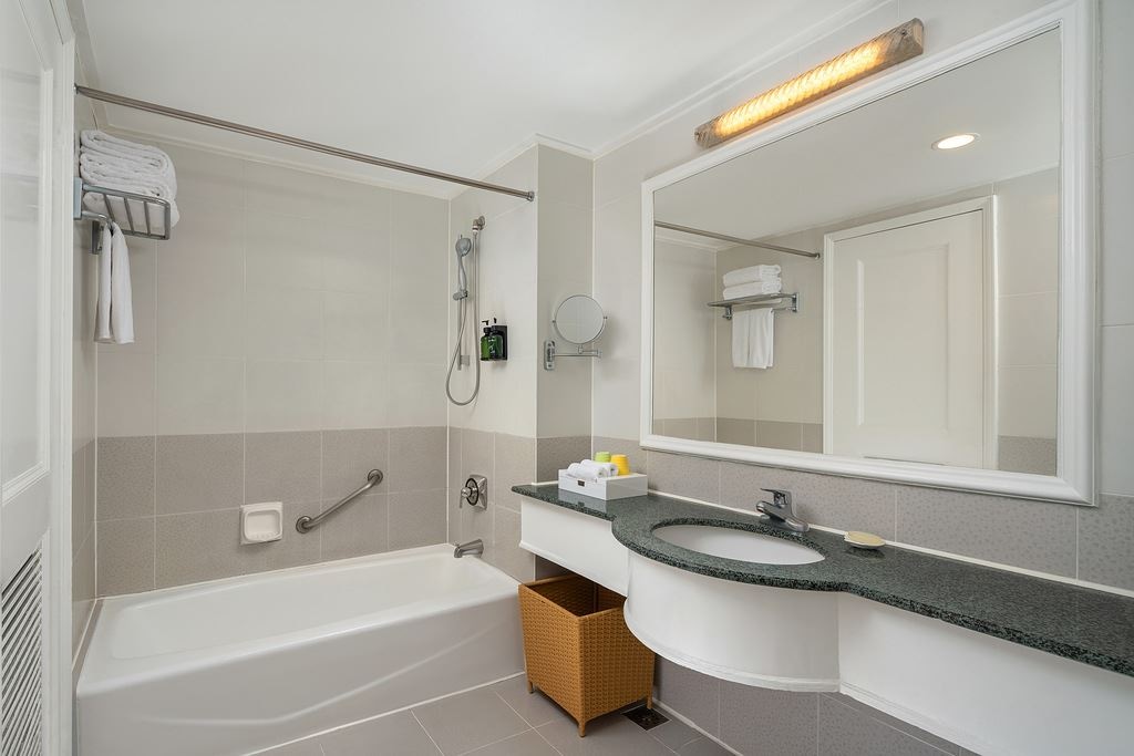 rooms-dublex-ocean-view-king-room