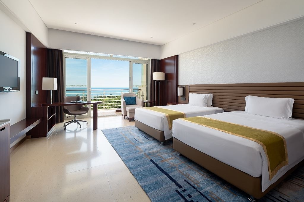 rooms-deluxe-ocean-view-room