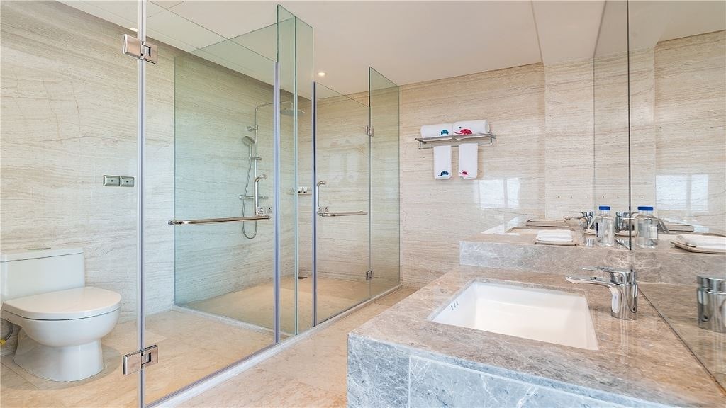 rooms-family-ocean-view-room-b