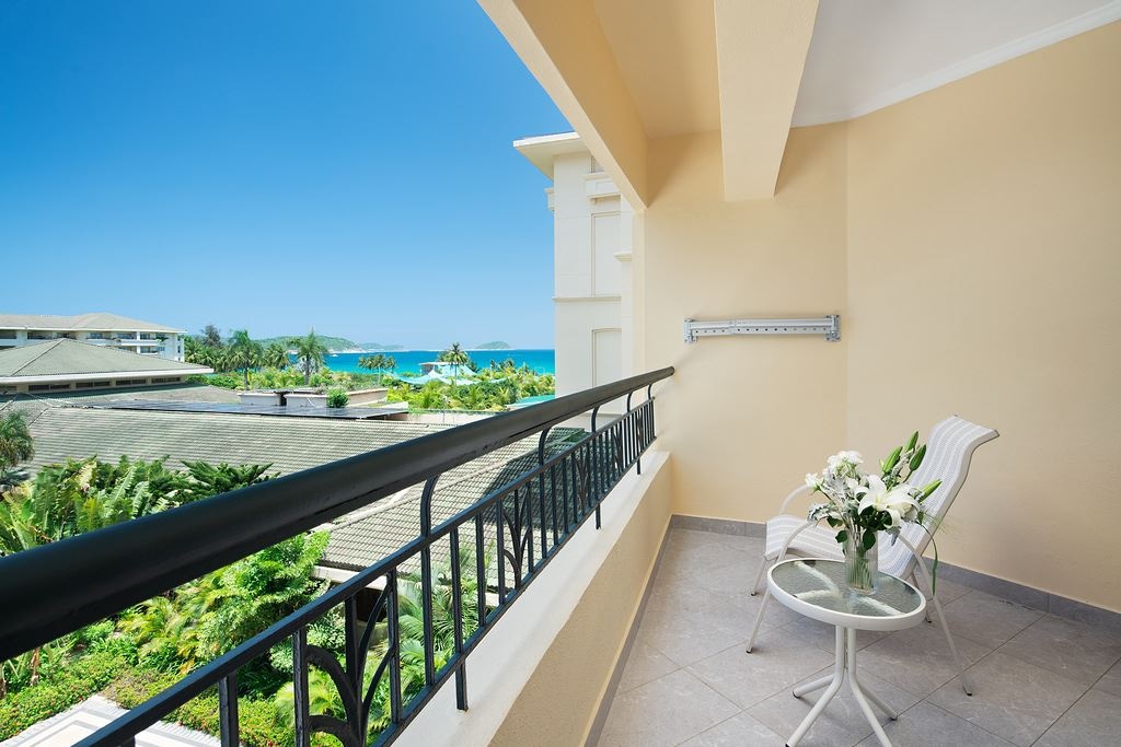 rooms-selected-sea-view-room-area-1