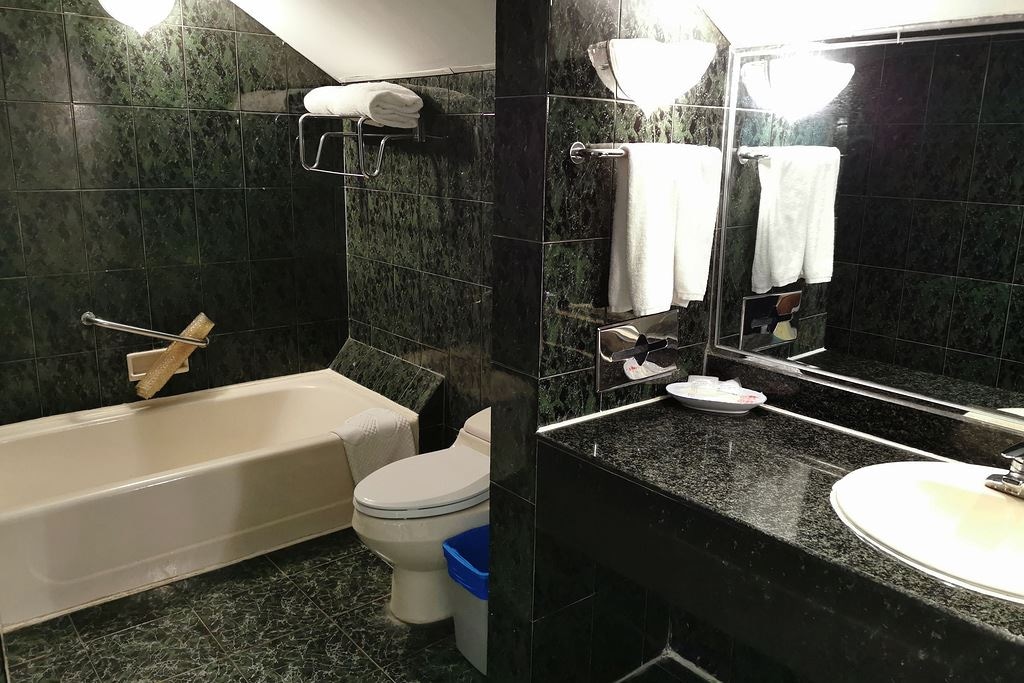 rooms-family-flat-suite-twin+single-bed-2+1