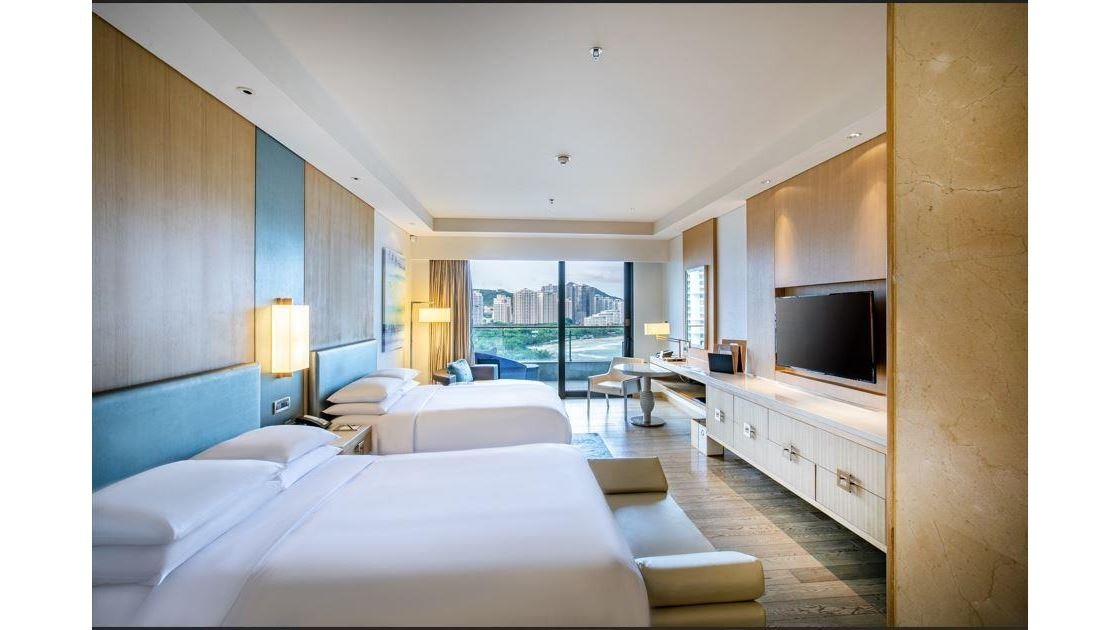 rooms-premier-ocean-view-room-king--twin