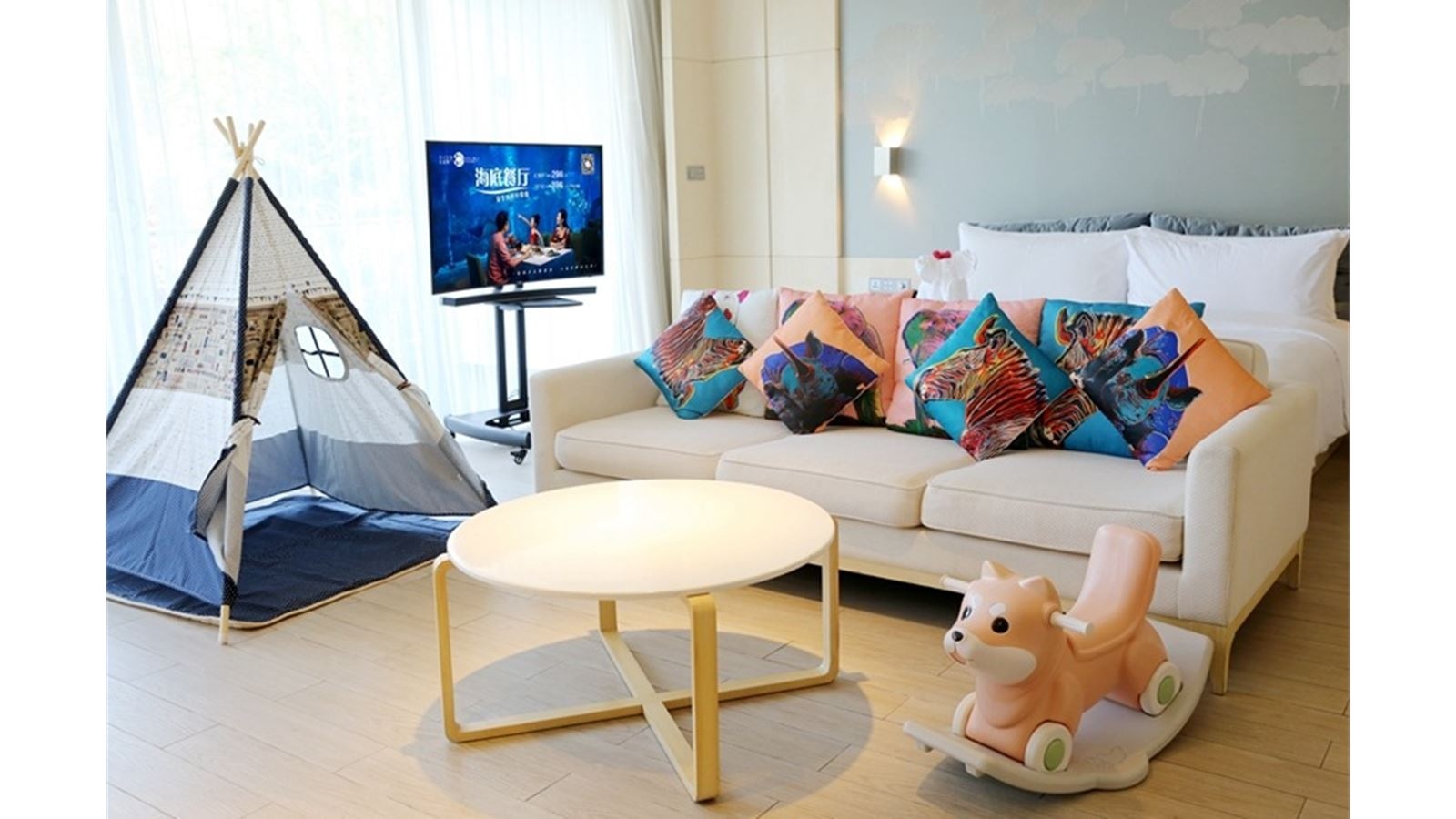 rooms-deluxe-lake-view-family-room