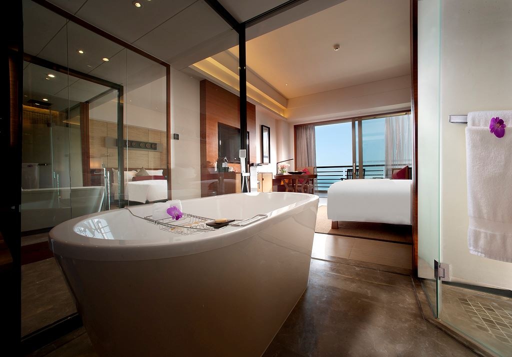 rooms-executive-deluxe-ocean-view-room