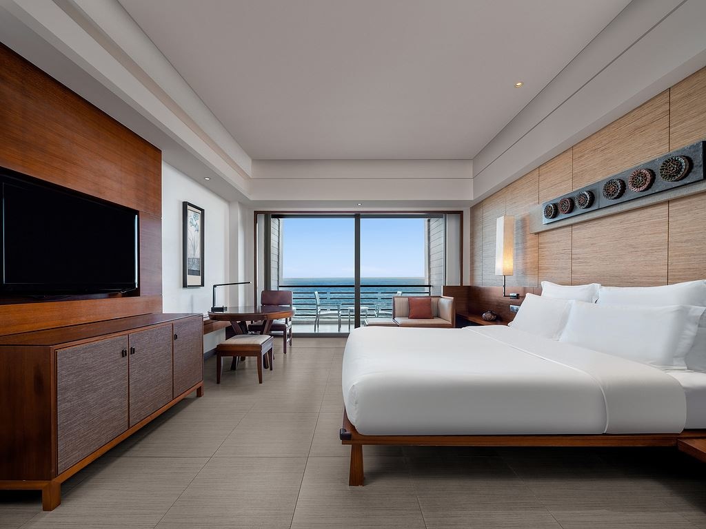 rooms-executive-deluxe-ocean-view-room