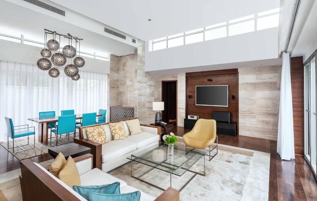 rooms-threebedroom-villa-with-constanttemperature-swimming-pool