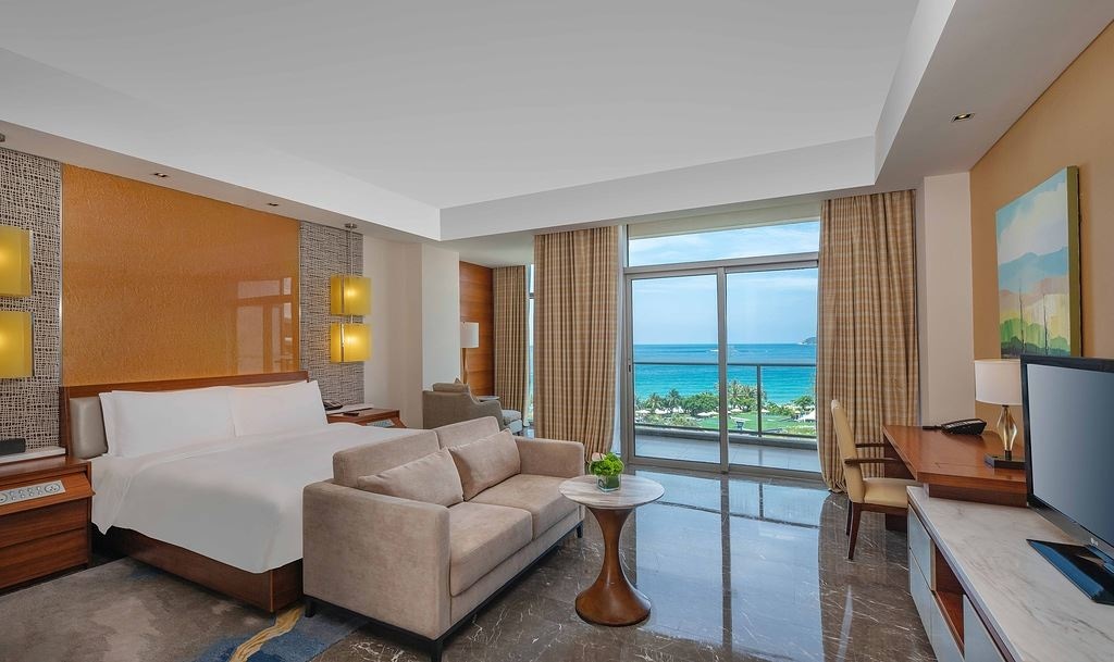 rooms-panoramic-ocean-view-room