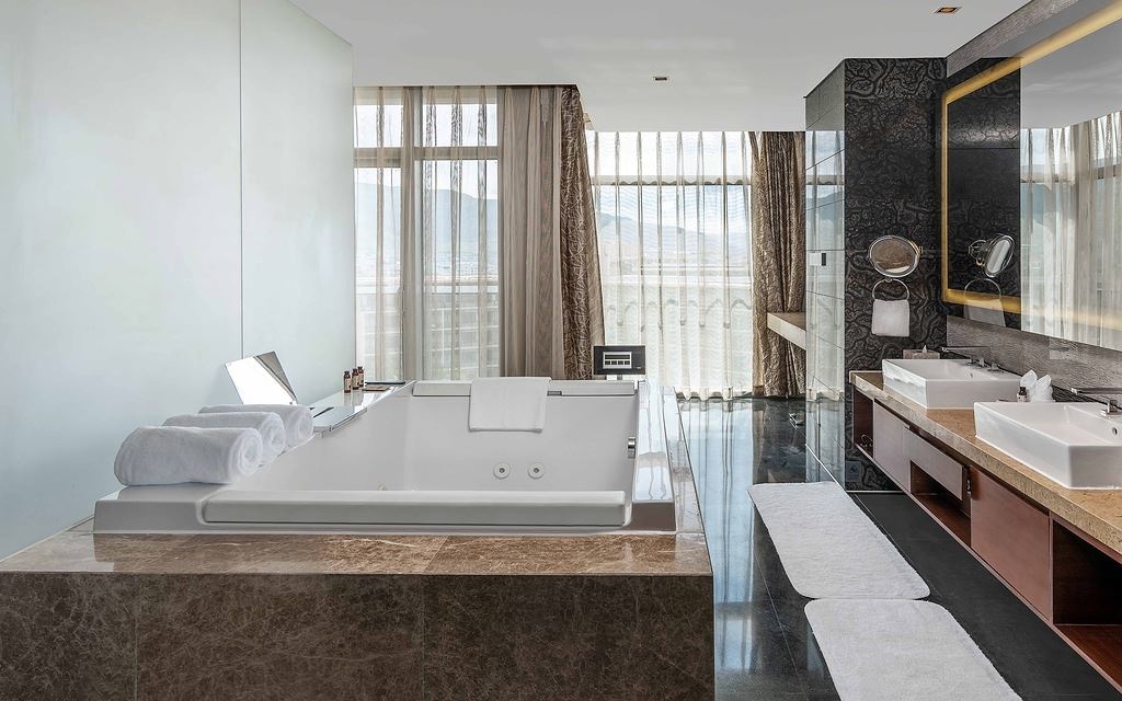 rooms-three-bedrooms-panoramic-ocean-view-suite-180