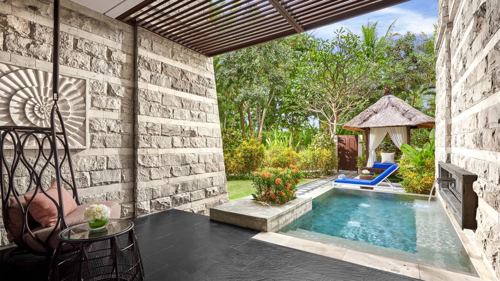 rooms-luxury-room-plunge-pool