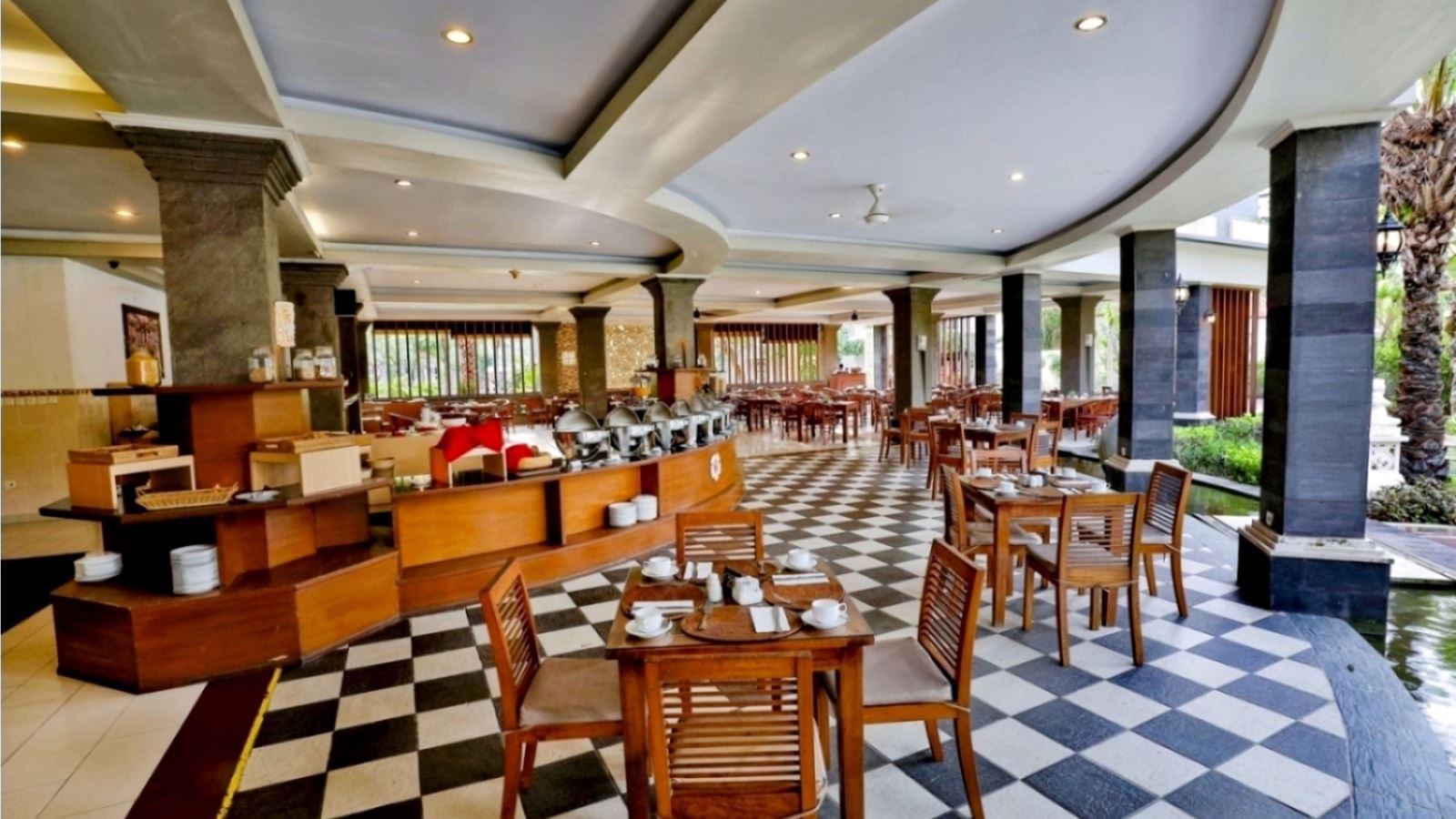 restaurants-mawar-saron-restaurant