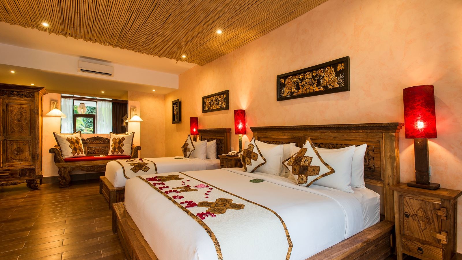 rooms-deluxe-grande-suite