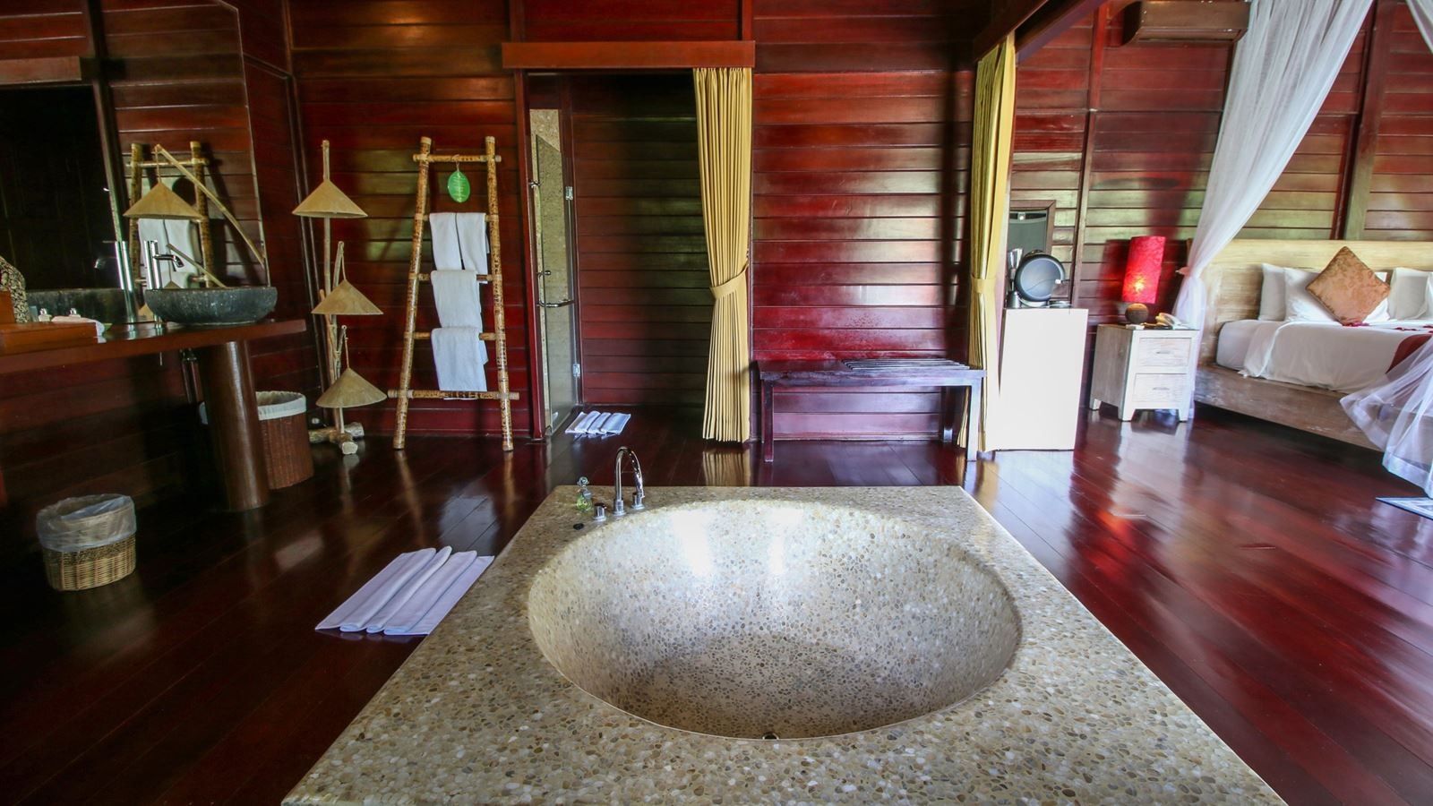 rooms-river-front-pool-villa